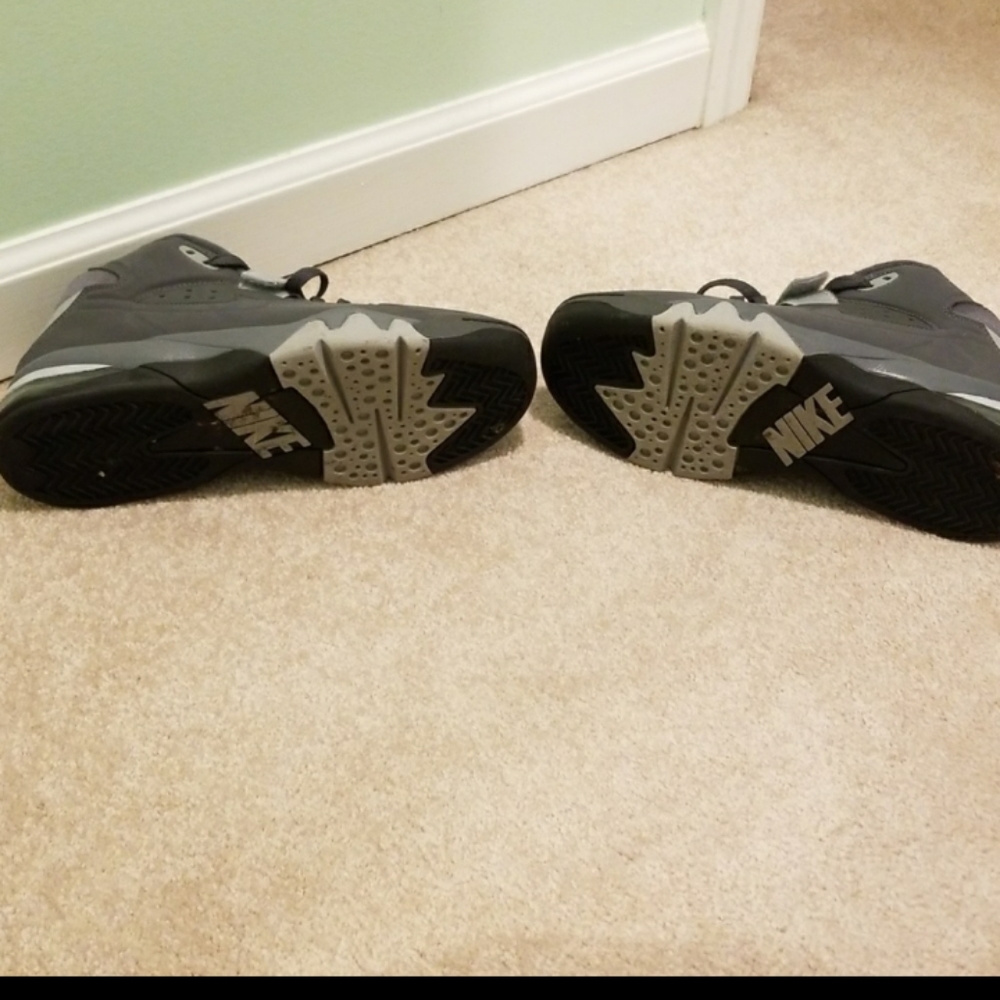 Grey air max nike's - Picture 2 of 4